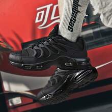 Men's Cushioned Sports Shoes With Strong Propulsion, Efficient Rebound, And Rapid Heat Dissipation - Black - View 4