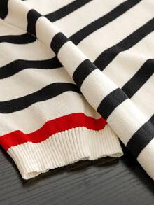 Contrast Stripe Ribbed Embroidery Casual Crew Neck Short Sleeve Knit Top - Champagne - View 3