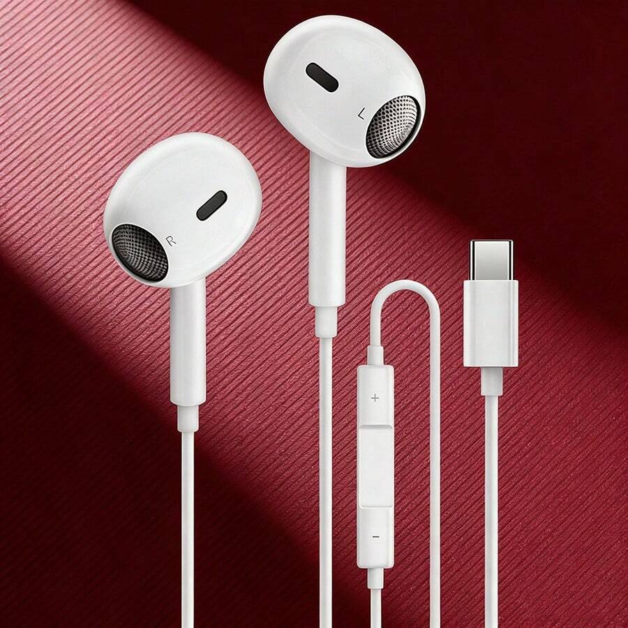 这款Type-C有线耳机兼容 16 Pro Max/15 Plus/17 Air，采用入耳式设计，也适用于iPad的扁平耳机插孔。它还广泛兼容Galaxy系列以及vivo、OPPO和OnePlus设备，配备线控和高品质通话功能。这款耳机支持有线连接、立体声播放、跑步和语音通话，采用符合人体工程学的紧凑型耳塞设计，由耐用塑料材质制成，并配备耐用线缆，支持USB连接。 - 白色 - 查看 1