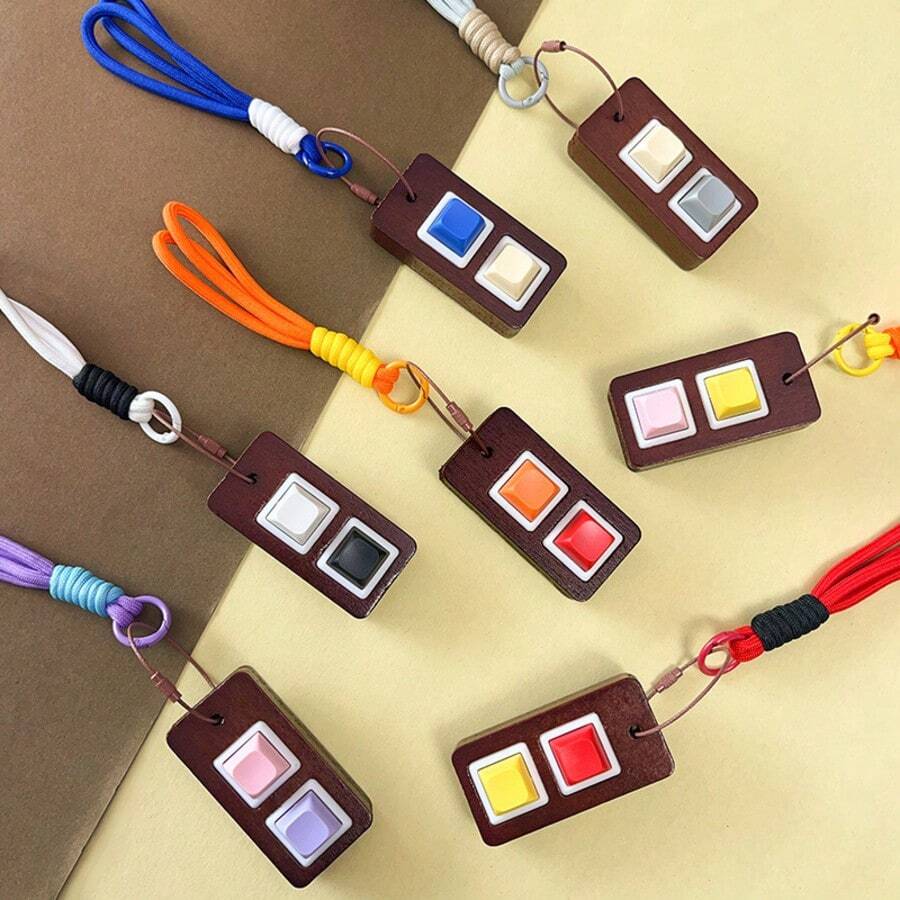 新款创意木质钥匙扣减压玩具，挤压解压神器，节日、生日、小礼物佳选 - 彩色 - 查看 1