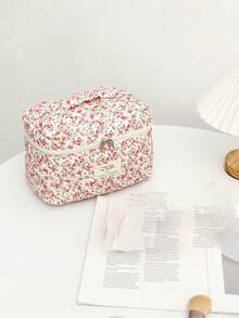 1个韩版女士格子蝴蝶结化妆包，大容量旅行化妆品收纳包，必备礼品，可收纳化妆品、洗漱用品、配饰，亦可作房间装饰、包包、梳妆台用品、储物包。