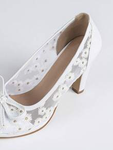 White Mesh Round Toe Pumps, Chunky Heel Slip-On Bowknot Breathable Shoes For Women - White - View 8