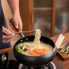 1pc Cast Iron Pot With Lid - Handmade Traditional Design, Wide Belly And Non Stick Mirror Surface, Splash Proof, Rust Proof Heavy-Duty Structure, Uniform Heat Distribution - Suitable For Gas Stoves, Durable Kitchen Utensils, Stove Protectors, Durable Kitchen Utensils - Multicolor - View 5