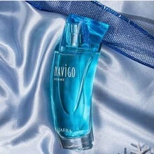 Perfume Navigo Homme Azul de Jafra para Hombre, Fragancia Aromática Fresca con Notas de Limón, Bergamota, Cardamomo, Lavanda y Cedro, Estilo Moderno y Elegante, Ideal para Uso Diario, Primavera y Verano, Aroma Masculino Duradero y Sofisticado - Fresco - Ver 2