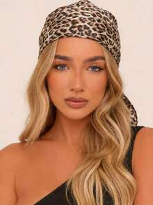 1PC Ladies Leopards Animal Print Square Scarf Elegant Neckerchief Bandana Women Satin Head Scarf Hair Accessories - 1pcs - 查看 3