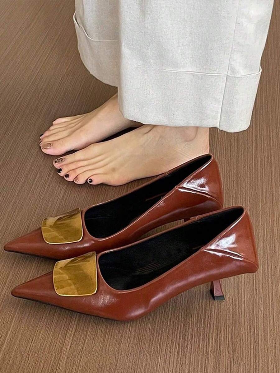 法式尖头高跟鞋，2025春季新款，小众设计，优雅女士风格，细跟基础款办公鞋 - 棕色 - 查看 1