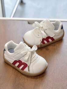 1 Pair Kids' Lightweight Non-Slip Soft Bottom Running Sports Shoes, Spring/Autumn - Red - View 2