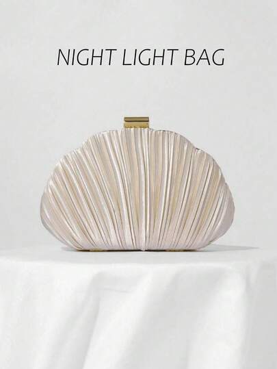 轻盈商务休闲水钻装饰水桶包，迷你抽绳设计，透明珠光手拿包，适合派对、婚礼、舞会、宴会等场合，优雅奢华的水钻配饰，专为派对女孩和女士设计，是舞会配饰的完美搭配。