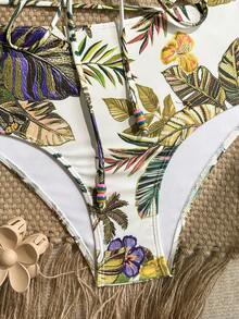 Conjunto de biquíni feminino de duas peças com estampa tropical, elegante e casual, com detalhes coloridos em miçangas, ideal para praia, formatura ou férias. - Multicolorido - Ver 4