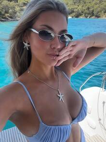 Small Frame Oval Metal Fashion Glasses, High-End Retro Personalized Versatile Unisex Fashion Glasses, Suitable For Daily Wear, Street Photography, Vacation Travel, Summer Beach And Other Occasions - Black - View 7