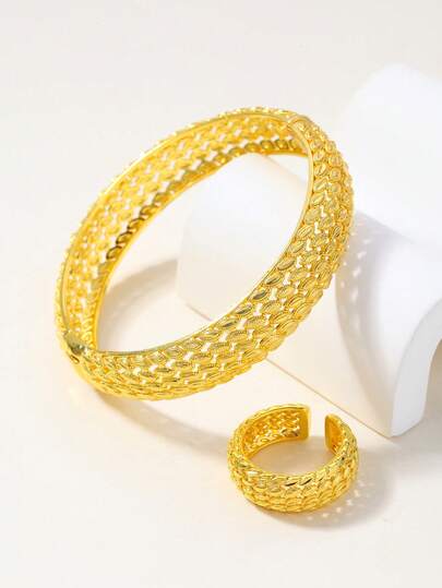 2pcs Vintage Hollow Carved Bracelet & Ring Set, Suitable For Daily Wear, Parties, Festivals, Gifts