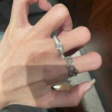 An Italian Medieval Old Money Style Hollow Lace Honeycomb Ring Light Luxury Epoxy Inlaid Diamond Brushed Stacked Marquise Women's Ring - C款 - 查看 5