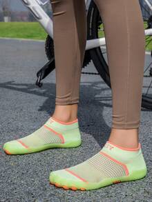 New Kids/Unisex Beach Hiking Fitness Swimming Water Shoes, Lightweight Quick-Dry Barefoot Aqua Socks For Outdoor Activities Like Trekking, Climbing, Surfing, Rafting, Fishing, Suitable For Men And Women - Green - View 2