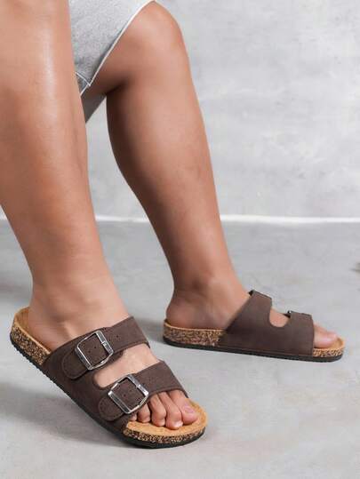 Dép xăng đan nam dáng rộng, đế PVC dày dặn, thiết kế quai cài đôi có thể điều chỉnh - Dép hở mũi mùa hè đi biển, thích hợp cho các hoạt động thường ngày, màu đen trắng, chất liệu thoáng khí.