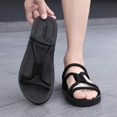 男士夏季系带平底运动凉鞋，轻便防滑水鞋，适合户外沙滩穿着，尺码偏小一码