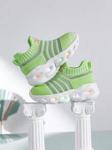 2026 New Kids Light Up Socks Shoes, Boys & Girls Breathable Sports Shoes, Glowing Flashing Soft Bottom Baby Shoes, Toddler Casual Shoes With Lights - Green - View 8