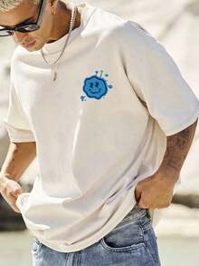 Nuevas camisetas superventas de 20262025 Camiseta casual de manga corta con cuello redondo para hombre, estampado con eslogan y letras, adecuada para vacaciones en la playa y uso diario. - gris - Ver 6