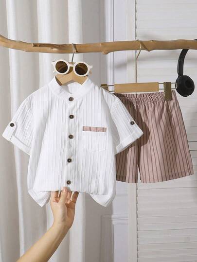 Set de 2 piezas de camisa a rayas y pantalones cortos casuales para niños, conjunto deportivo de verano cómodo y versátil para niños pequeños, adecuado para actividades al aire uso diario, excelente opción de regalo