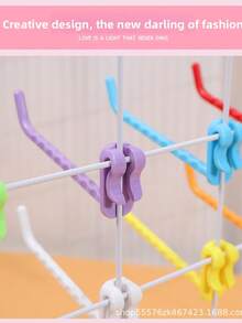 10pcs Grid Plastic Nail-Free Hanging Hooks, Wire Mesh Rack Wall Display Hanging Hooks, Storage Hooks No Drilling Required - Multicolor - View 2