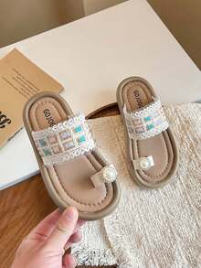1 Pair Girls' Summer Pearl Lace Woven Thong Sandals, Children Soft Bottom Fashionable Outdoor Slippers - Beige - View 10
