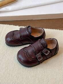 1 đôi giày bệt trẻ em kiểu dáng thường ngày và thời trang, phần trên bằng da PU ghép mảnh, trang trí bằng da PU màu trơn với khóa dán, thiết kế mũi tròn đơn giản và tươi mới, mềm mại, nhẹ và thoáng khí, khóa dán tiện lợi, phù hợp cho trẻ em chơi thể thao hàng ngày, dạo chơi, vui chơi, nghỉ mát, kết hợp tính thẩm mỹ và tính thực dụng, phù hợp mọi mùa. - màu nâu - Xem 3