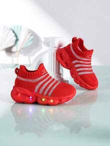 2026 New Kids Light Up Socks Shoes, Boys & Girls Breathable Sports Shoes, Glowing Flashing Soft Bottom Baby Shoes, Toddler Casual Shoes With Lights - Red - View 7