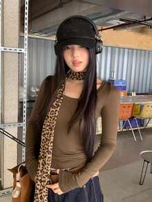 1 áo lót dài tay nữ, thiết kế độc đáo, kiểu dáng thời trang kèm khăn quàng cổ, hàng mới về mùa thu. - Màu nâu - Xem 1