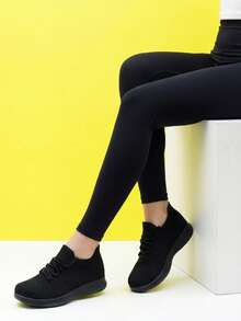 女士纯白色针织套脚运动鞋，休闲轻便透气舞蹈鞋 - 黑色 - 查看 3