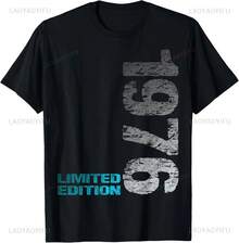 2026 Edición Limitada 1976 Camiseta Vintage Impresa Impresión a Demanda Individualidad Camiseta de Manga Corta Camisas Streetwear - Negro - Ver 1