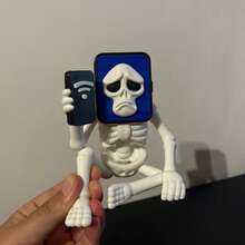 Statue, Maquette & Bust Action Figures - Multicolor - View 7