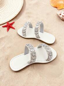 1 Pair Of Girls' Sparkling Diamond Double-Strap White PU Sandals With Open-Toe Flat Soles, Providing Comfort, Sparkle, Sweetness, And Elegance, Perfect For Summer Beach Wear. - White - View 4