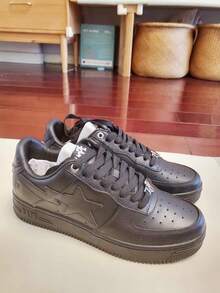 A BATHING APE Leather Classic Comfortable Low-Top Fashion Sneakers, Unisex - Black - View 4