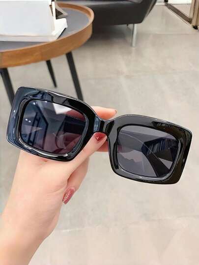 Gafas de moda negras rectangulares retro, marco de plástico clásico para mujer, adecuadas para uso al aire libre, viajes, playa, uso casual, protección solar de verano