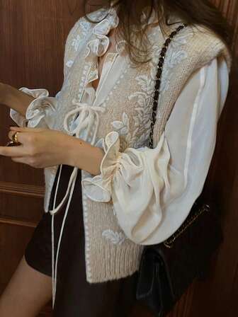 Alicedudu Women's Handmade Embroidered Floral Pattern Knitted Vest, Autumn/Winter