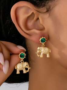 1对时尚优雅的镶钻大象耳环，简约设计，适合女性日常佩戴、度假、约会、节日等多种场合。