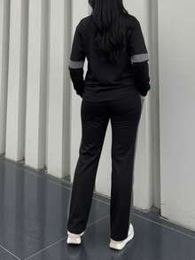 两件套女士休闲宽松条纹印花圆领长袖T恤搭配松紧腰阔腿裤，舒适日常通勤装，春秋季