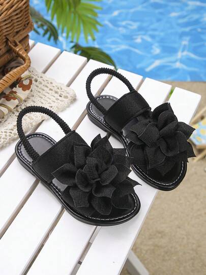 2025年四季必备凉鞋，适合3至12岁男孩女孩！魔术贴设计，穿脱方便，鞋底柔软，0 SMPS，完美适用于学校、海滩、演出、红毯等场合！