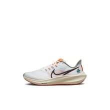 Nike Air Zoom Pegasus 39 女款跑步鞋 - 白黑 - 查看 14