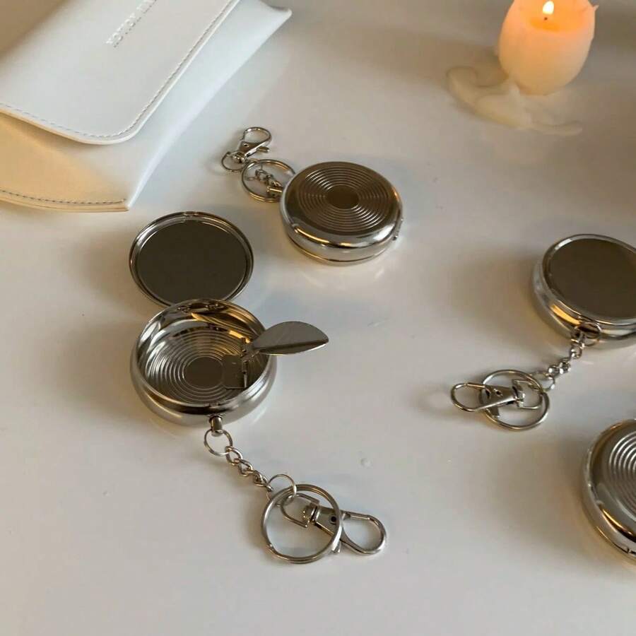 1pc Portable Ashtray, Stainless Steel Material With Black & White Print, Portable Smoking Accessory Gift, Gothic Coffin Appearance