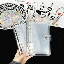 1 cái Bìa rời A5/A6, Bìa rời tối giản đa năng, Bìa 6 khoen, Bìa mềm PVC, Bìa mềm PVC có móc cài, Sổ kế hoạch PVC trong suốt, Đồ dùng cho ngày tựu trường, Thích hợp cho sổ tay, sổ kế hoạch, đồ thủ công DIY, kế hoạch tiết kiệm, Dùng cho văn phòng/trường học - Trong sáng - Xem 1