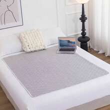 四层防漏垫，防漏，可水洗，柔软亲肤，无异味，透气抗菌面料，可重复使用。适用于新生儿日常护理/婴儿床防漏垫/婴儿爬行垫/老人哺乳垫/学生月经垫/月经垫/学生宿舍垫。 - 彩色 - 查看 9