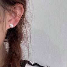 1 Piece Of Sterling Silver Sparkling Light Luxury Style Round Four-Claw Zirconia Earrings For Women, Fashionable And Temperament, Screw Twist Buckle Anti-Falling Earrings