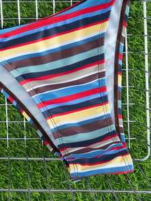 Bộ bikini buộc dây cổ yếm phối màu tươi tắn, kiểu dáng châu Âu và Mỹ dành cho nữ, gồm áo và quần tam giác, thích hợp cho kỳ nghỉ hè trên bãi biển. - Nhiều màu - Xem 8