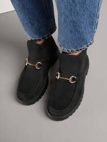 Moccasin-Style Ankle Boots With Elegant Applique - Black - View 4