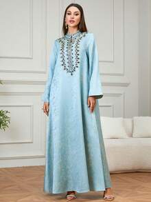 Elegant Women's Long Kaftan Dress, Jacquard Fabric With Beaded & Embroidered V-Neck, Suitable For Eid Celebration, Parties, Dates, And Everyday Wear - Green - View 5
