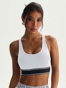 Women's Solid Color Round Neck Removable Padded Mesh Splice Strap Comfortable Sports Knit Bra White Spring - White - View 5