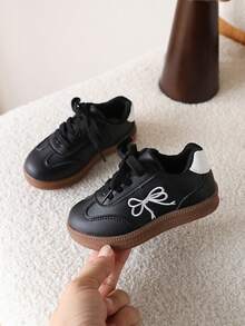 1 Pair Kids' Soft Bottom Casual Sneakers, Versatile Outdoor Training Shoes - Black - View 3