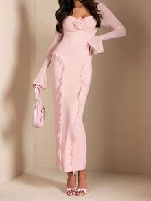 Vestido de punto rosa con detalles de volantes, manga larga y escote bandeau, para usar de vestido de playa - Rosa - Ver 1