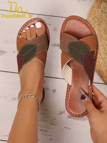 Sandal đế bằng màu nâu cho nữ, phối màu gradient, kiểu dáng thời trang nữ thần nghỉ dưỡng, chất liệu da PU, quai chéo bất đối xứng/không đều, phối lông giả, thích hợp cho kỳ nghỉ ngoài trời, mùa xuân/hè. - màu nâu - Xem 12