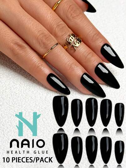 NAIO 10-delars handgjorda press-on-nagelset. Mandelformade press-on-naglar i Y2K Baddie-stil. Med röda, blå, svarta och guldfärgade naglar, med franska kanter, dekorerade med 3D-smycken, pärlor, kors, gyllene stålpärlor, strass och 3D-änglar. Gelnaglar. De är perfekta för kvinnors och flickors dagliga smink, och även lämpliga för fester, ceremonier och andra tillfällen. Det medföljande verktygssetet är en utmärkt present till kvinnor och flickor.